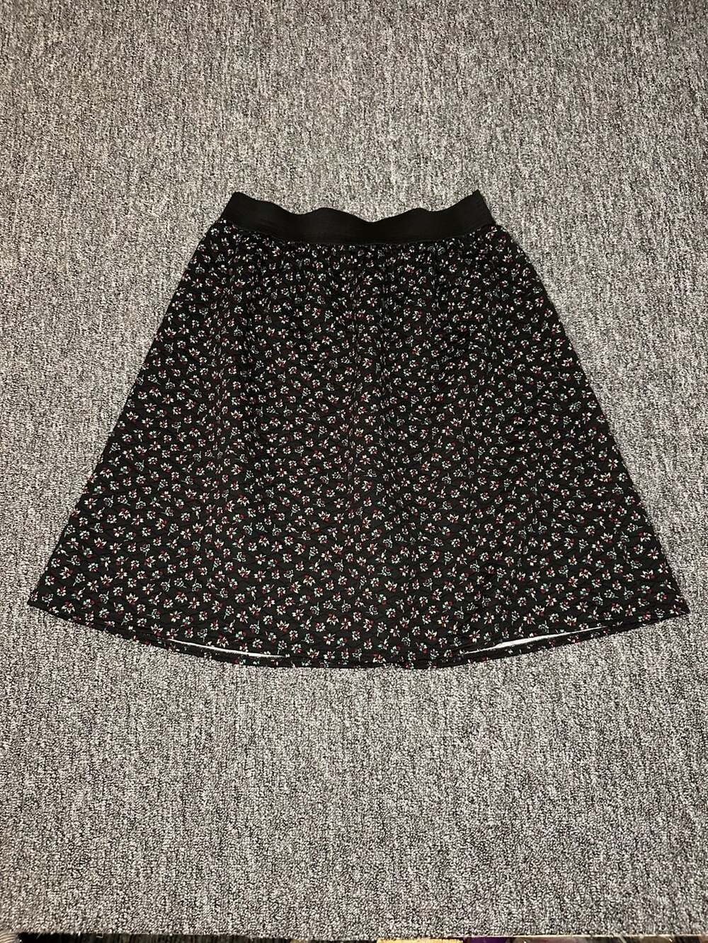 Studio 253 Vintage Skirt Black Quilted Floral Print Skater Skirt  Elastic Waist